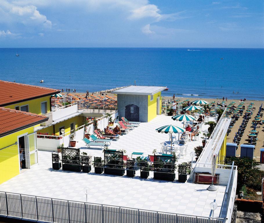 Hotel Miramare 卡奥莱 外观 照片