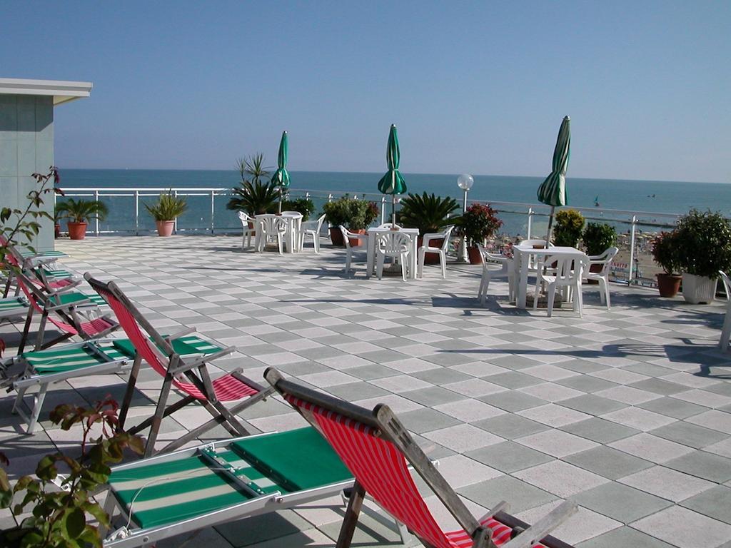 Hotel Miramare 卡奥莱 外观 照片